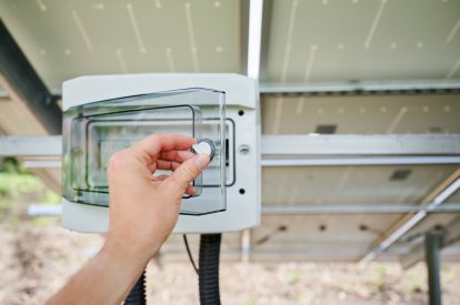 bransamente panouri fotovoltaice prahova